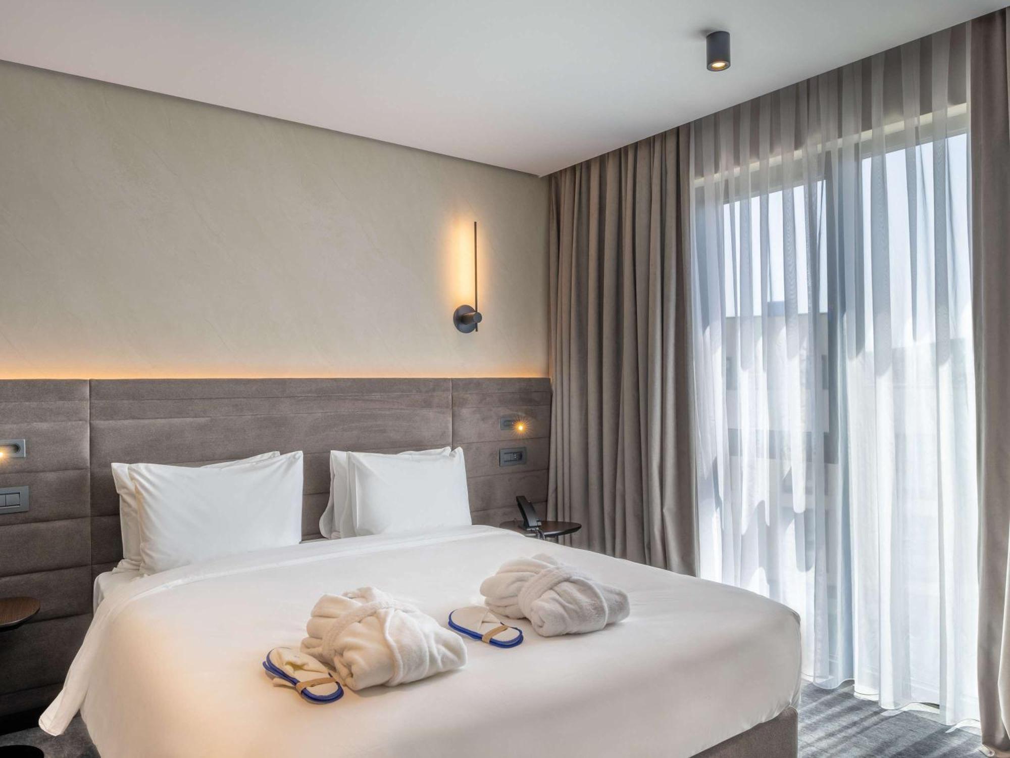 Novotel Tbilisi Center Zewnętrze zdjęcie