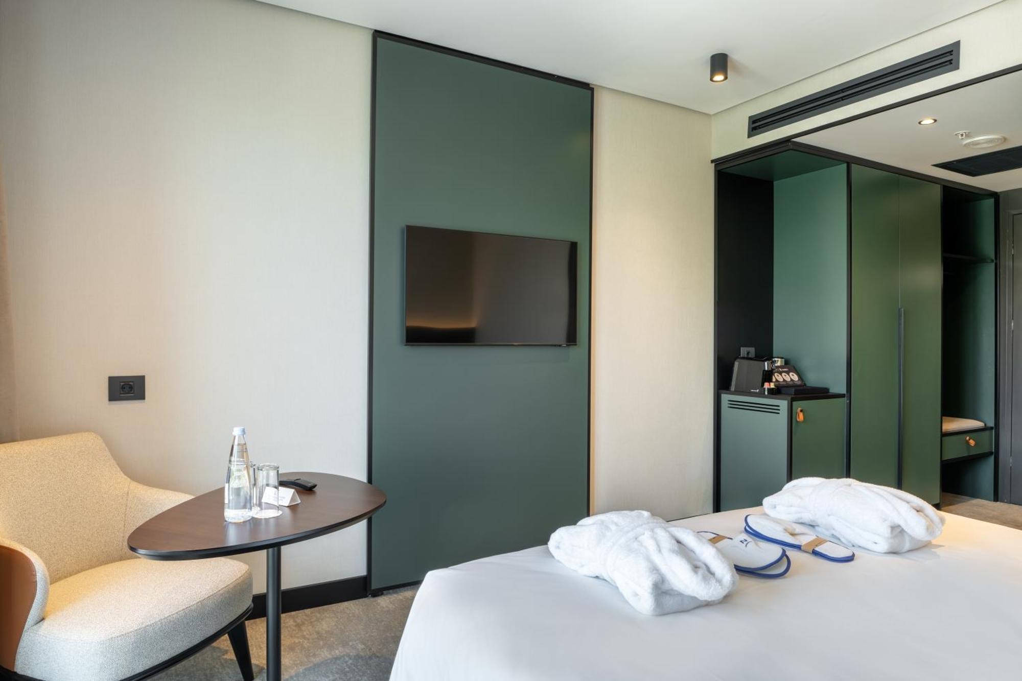 Novotel Tbilisi Center Zewnętrze zdjęcie