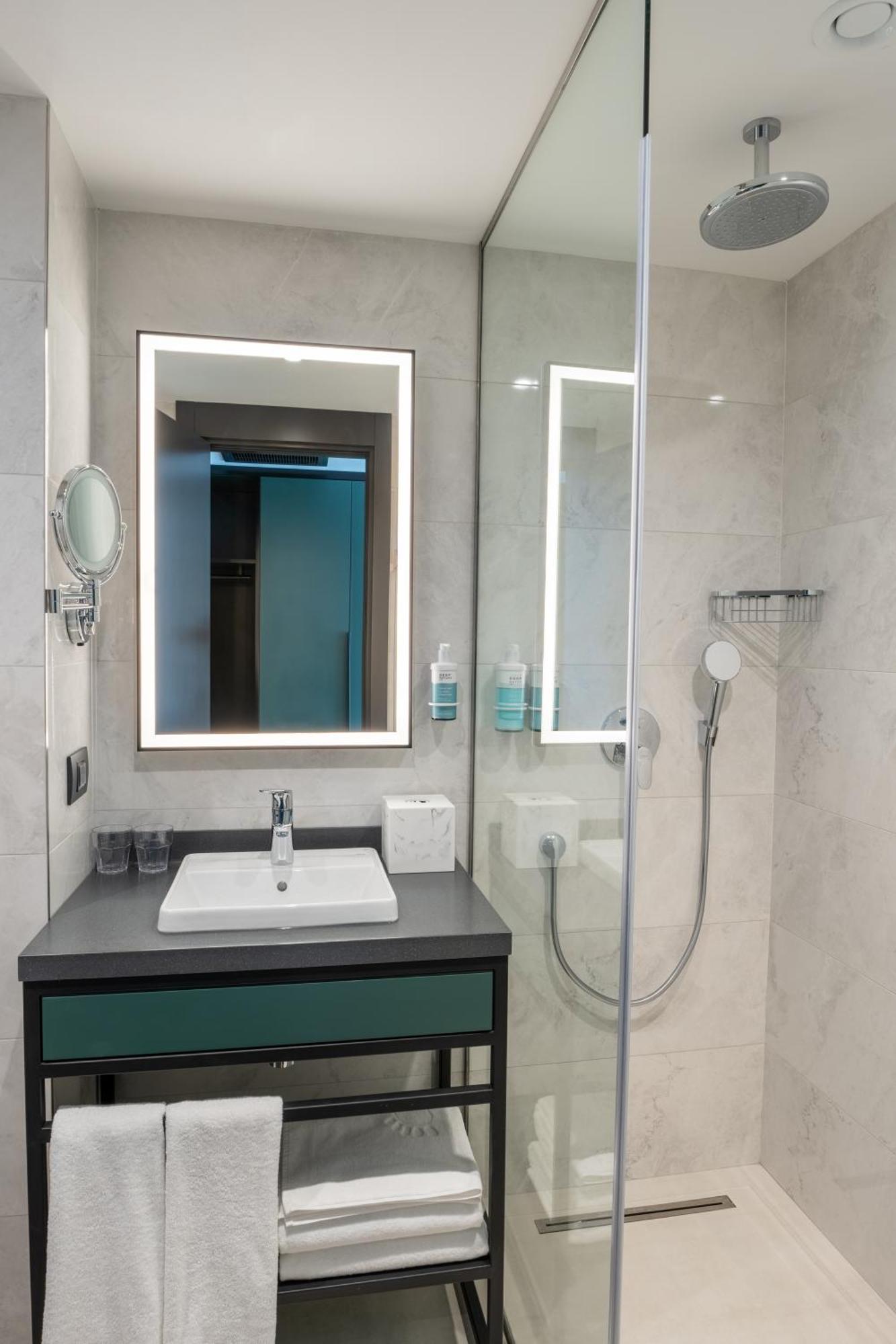 Novotel Tbilisi Center Zewnętrze zdjęcie